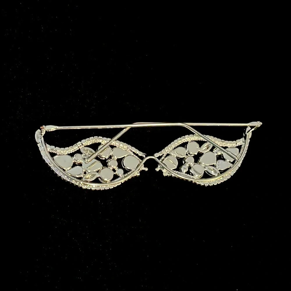 MASQUERADE GLASSES W/FREE CASE ✨✨✨ - Picture 5 of 9